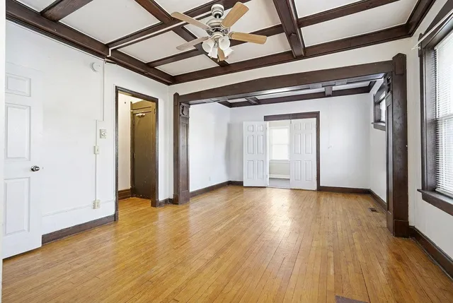 $1,245 | 604 Holly Avenue, Unit 201, St. Paul, MN 55102