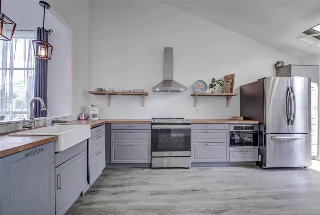 2925 North Rivers Edge Boulevard, Unit 2925 Crystal River, FL 34429 - Photo 9 of 37