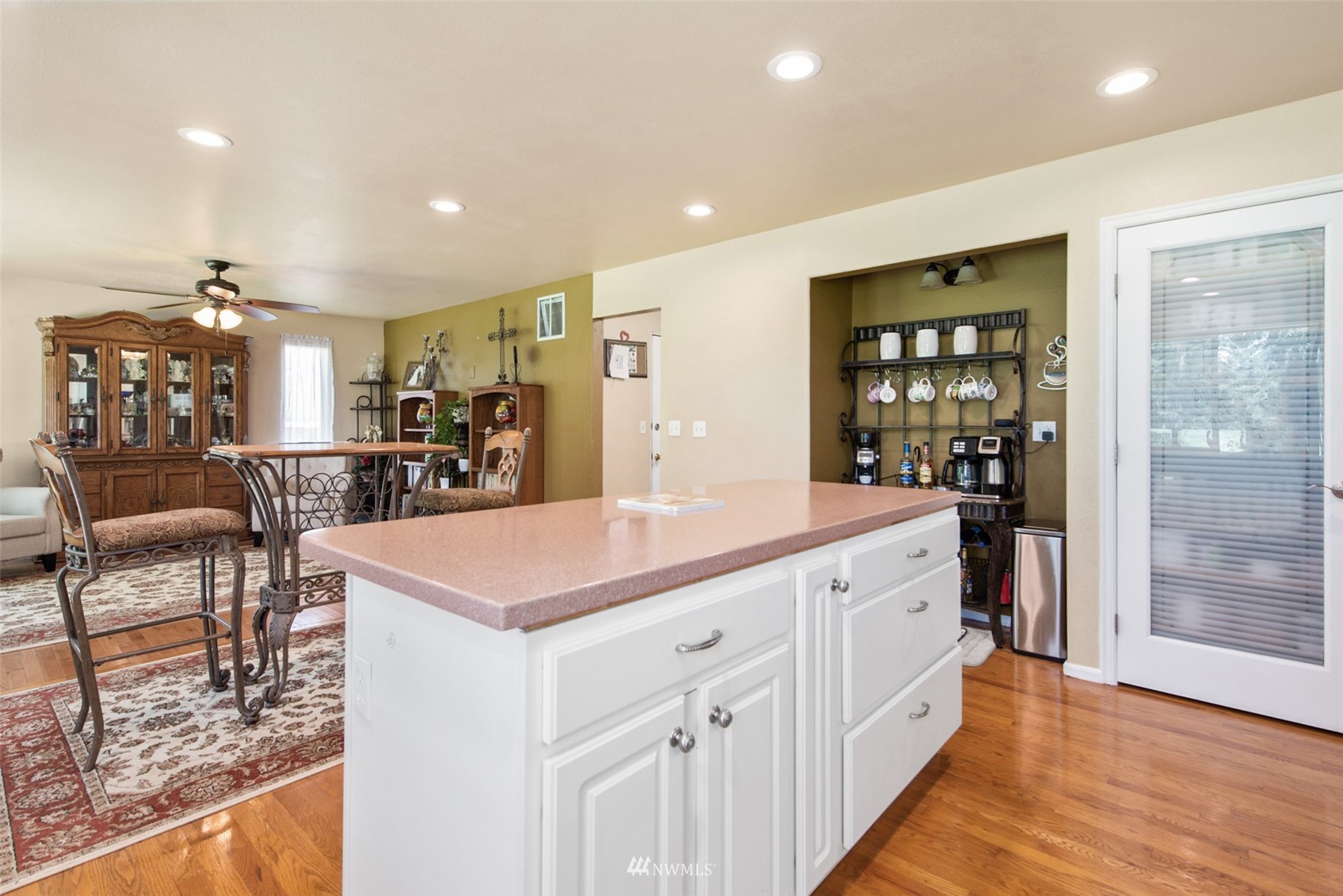 1390 East Old Ranch Road Allyn, WA 98524 - Photo 7 of 25 Gallery Image 7