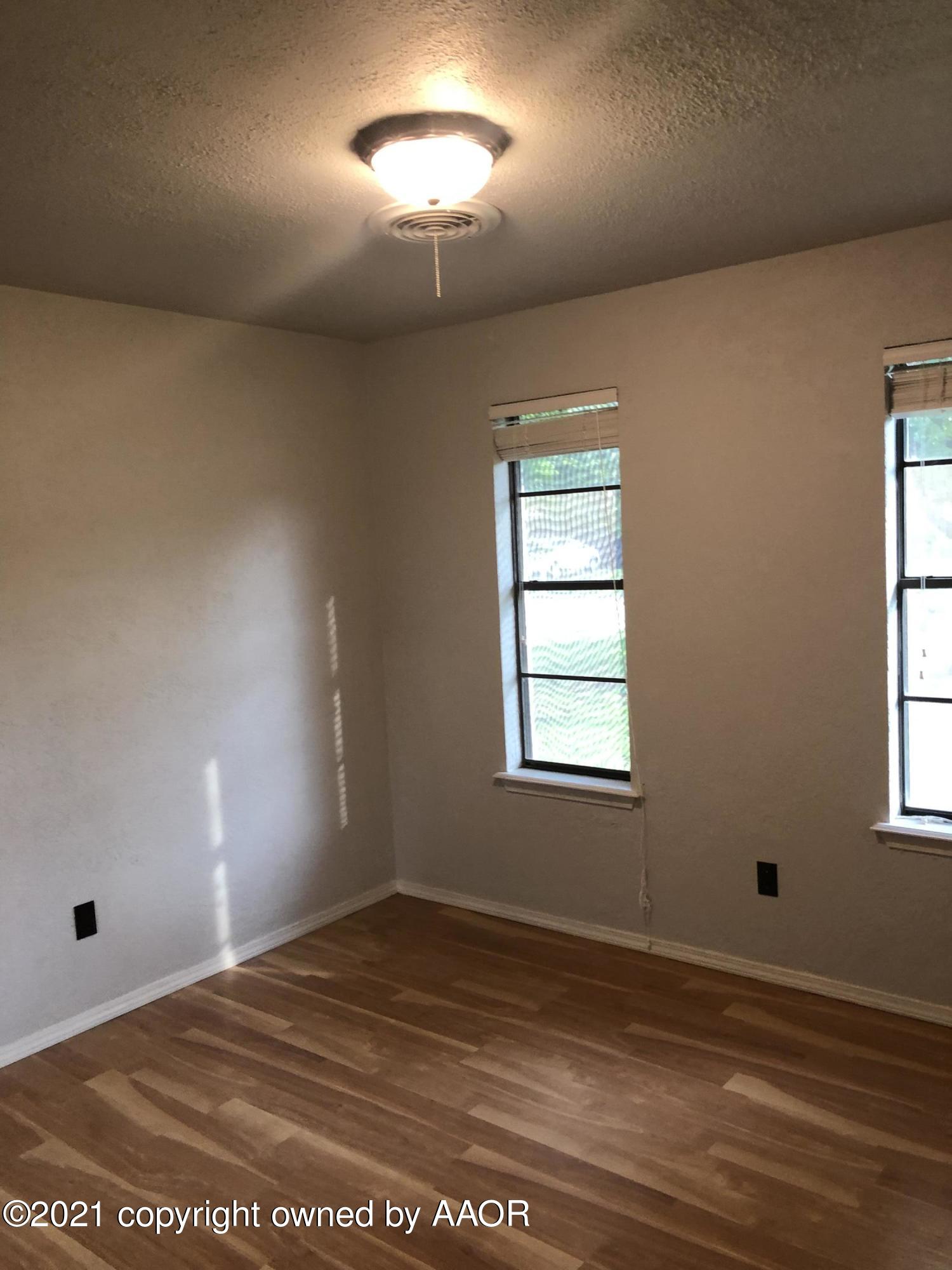6307 Rutgers Street Amarillo, TX 79109 - Photo 17 of 27 Bedroom