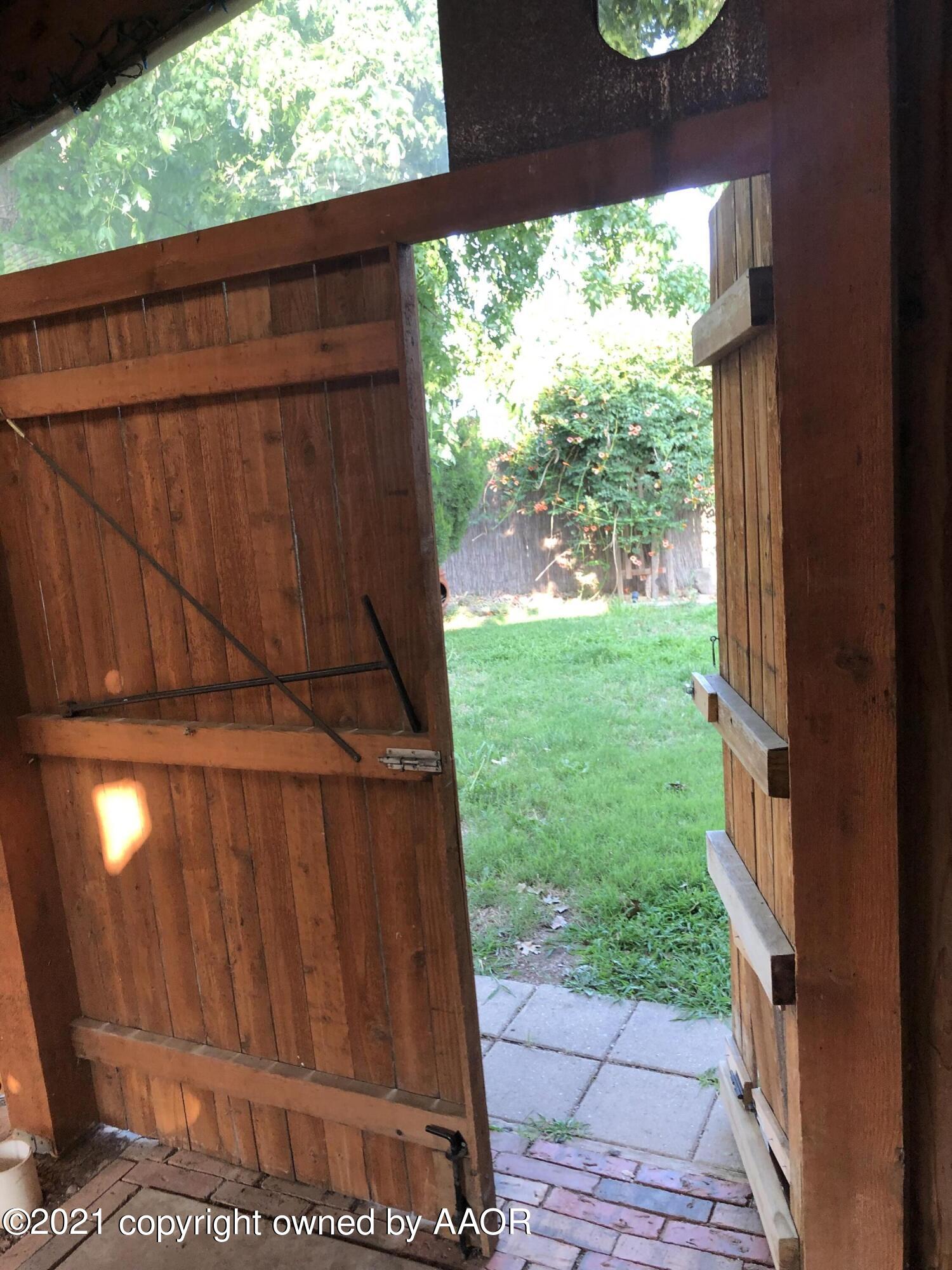 6307 Rutgers Street Amarillo, TX 79109 - Photo 23 of 27 Enclosed Patio Door