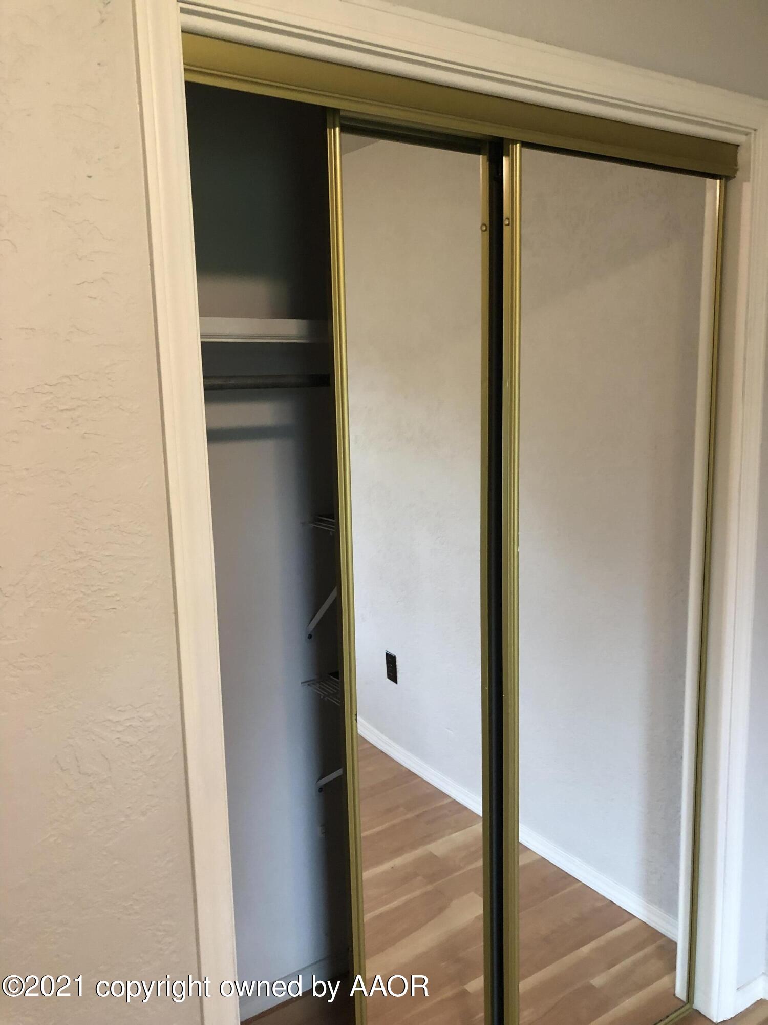 6307 Rutgers Street Amarillo, TX 79109 - Photo 24 of 27 Closet