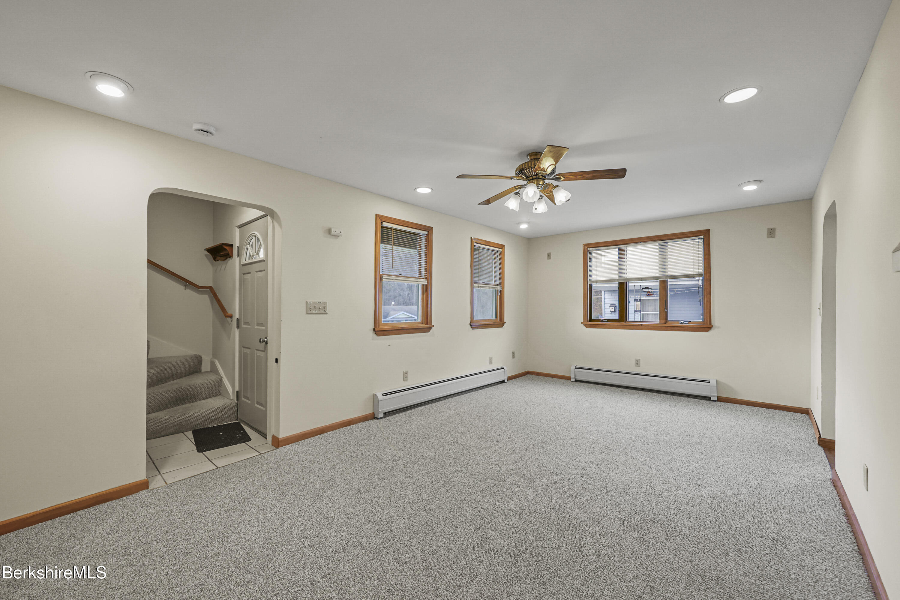 31-33 Apremont Street Adams, MA 01220 - Photo 4 of 42 Living Room