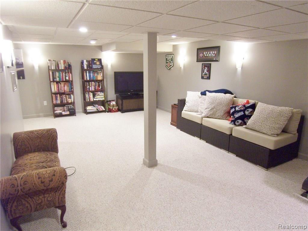 1912 Lenomar Court Rochester Hills, MI 48309 - Photo 26 of 31