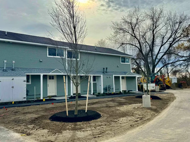 $294,900 | 13 Birdie Grove, Unit E, Rochester, NH 03839