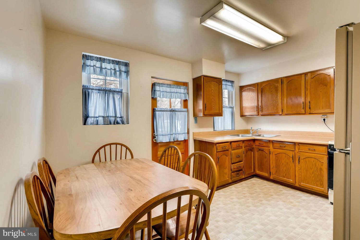 1614 Mussula Road Towson, MD 21286 - Photo 11 of 30 Kitchen