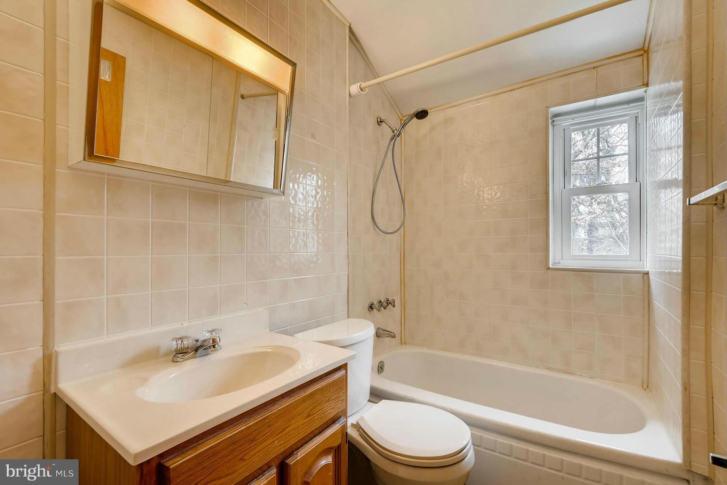 1614 Mussula Road Towson, MD 21286 - Photo 21 of 30 Bath