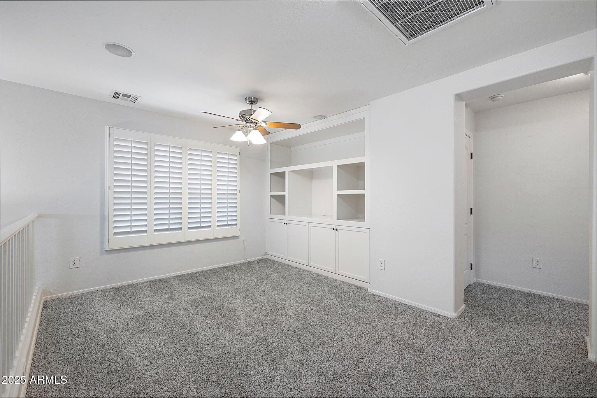 970 South Henry Lane Gilbert, AZ 85296 - Photo 37 of 51 a view of an empty room with a window