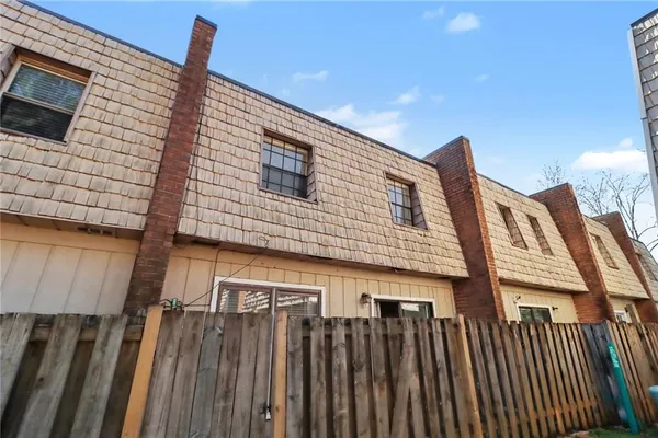 $128,500 | 1388 Wood Circle South, Morrow, GA 30260
