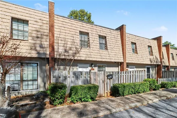 $128,500 | 1388 Wood Circle South, Morrow, GA 30260