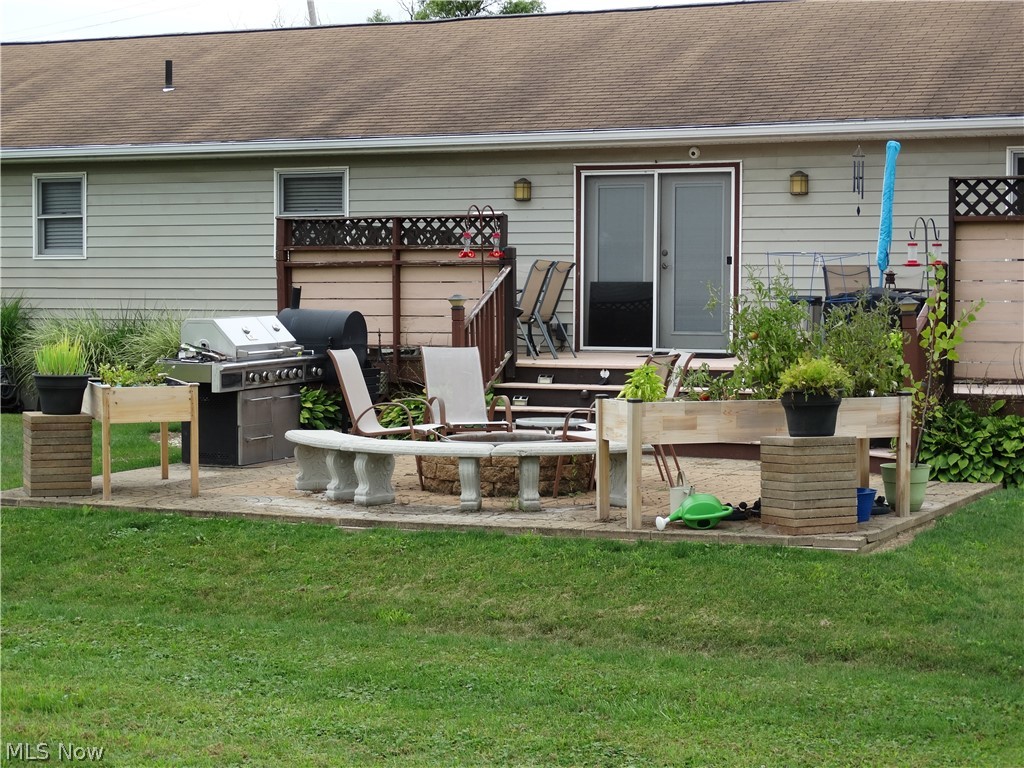 4593 Webb Road Perry, OH 44081 - Photo 14 of 26 Deck