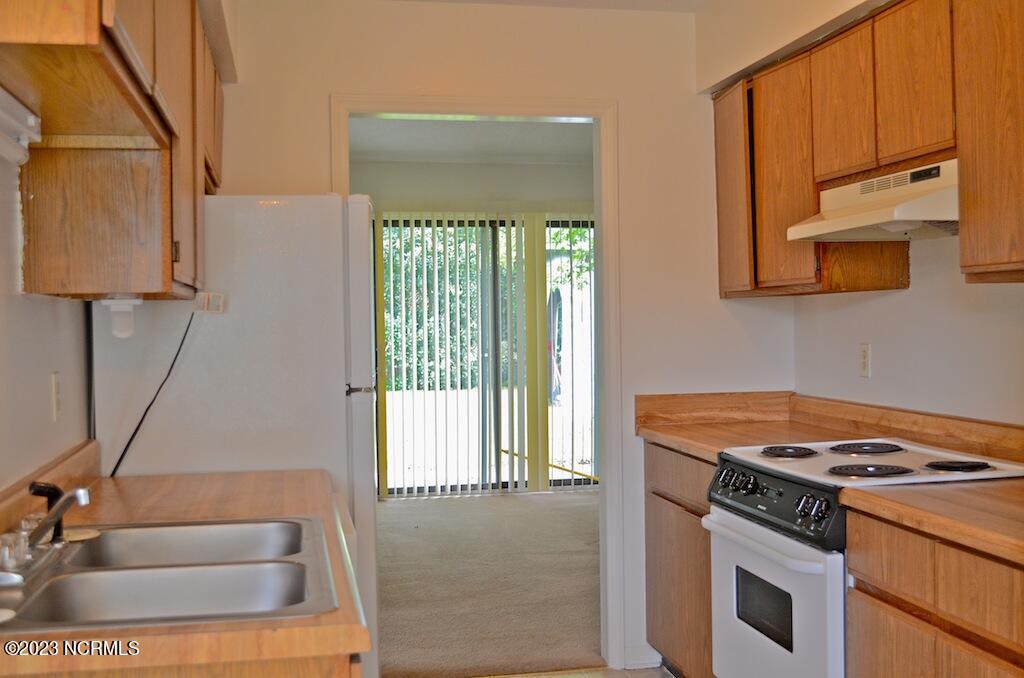 2105 Rolling Ridge Drive Midway Park, NC 28544 - Photo 6 of 14