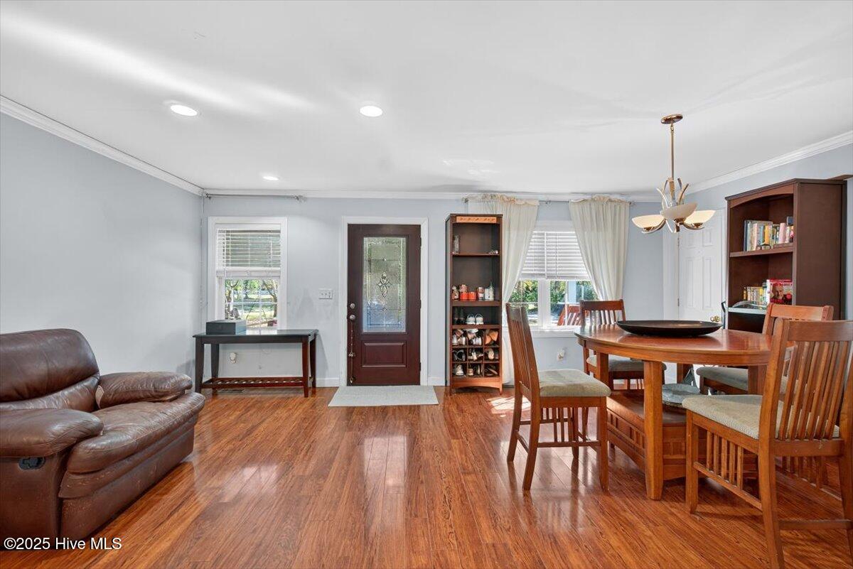1109 Middle Sound Loop Road Wilmington, NC 28411 - Photo 26 of 49 Living Room