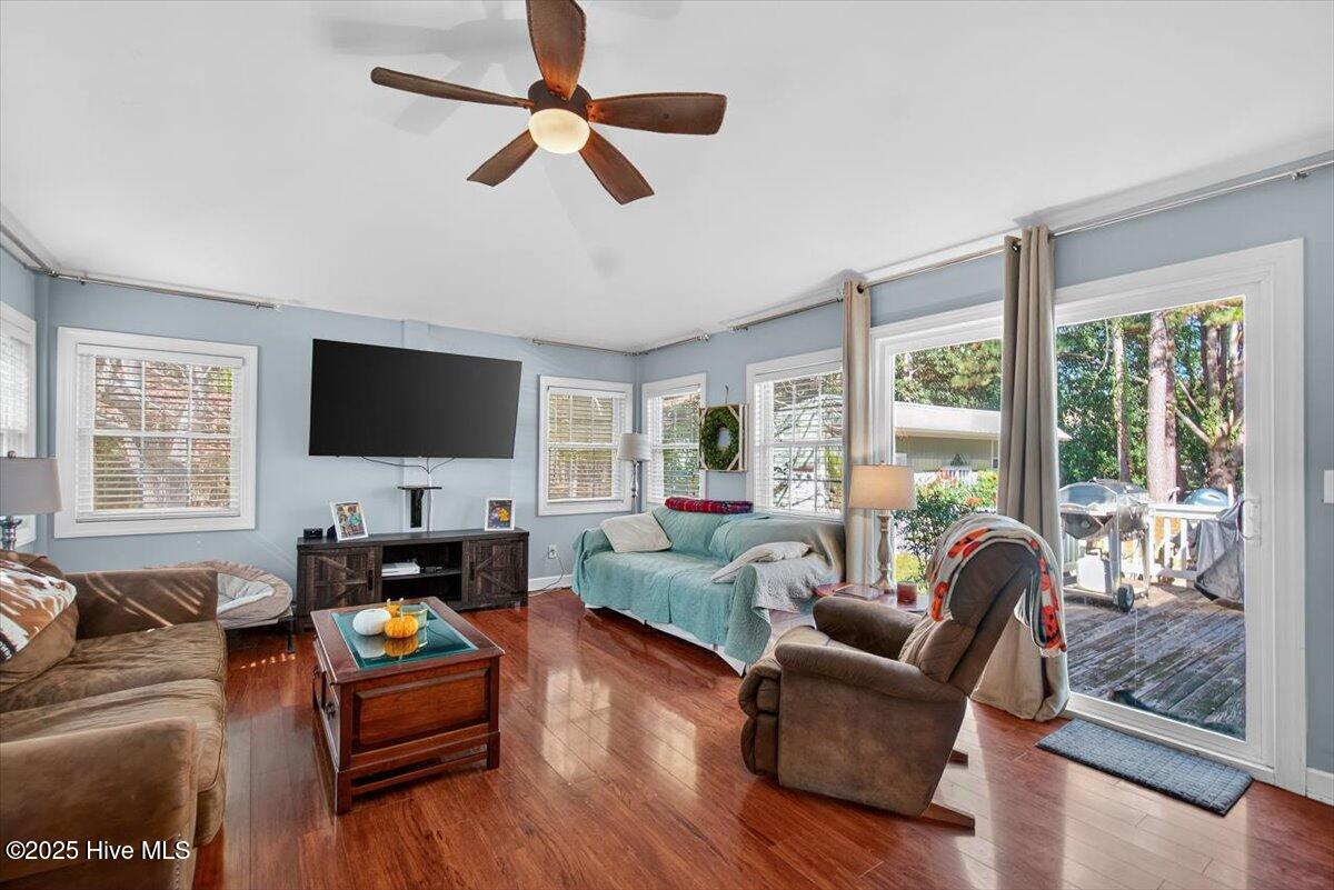 1109 Middle Sound Loop Road Wilmington, NC 28411 - Photo 30 of 49 Sunroom