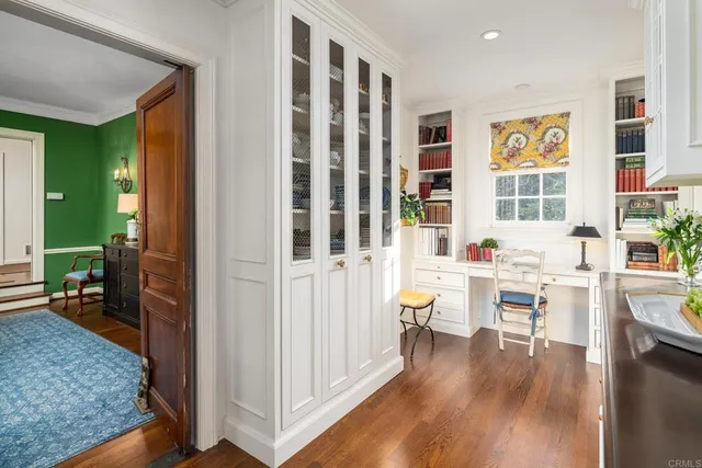 $5,200,000 | 7716 Lookout Drive, La Jolla, CA 92037