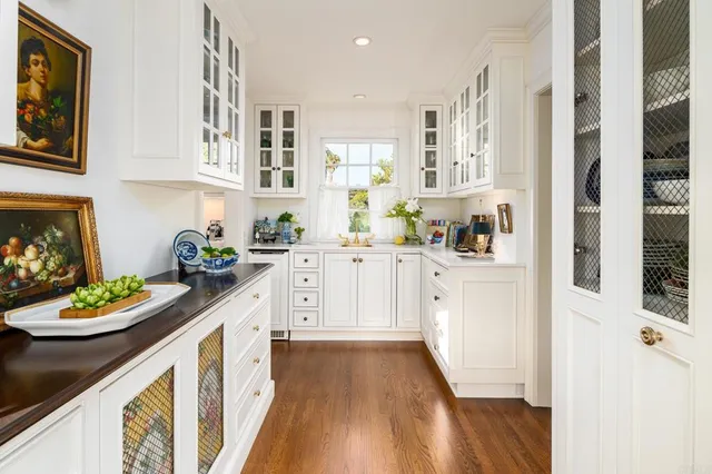 $5,200,000 | 7716 Lookout Drive, La Jolla, CA 92037