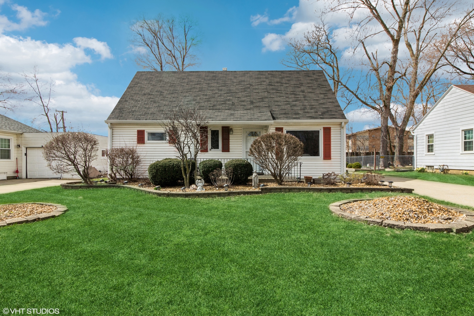 1642 Marquette Road Joliet, IL 60435 - Photo 1 of 20 Gallery Image 1