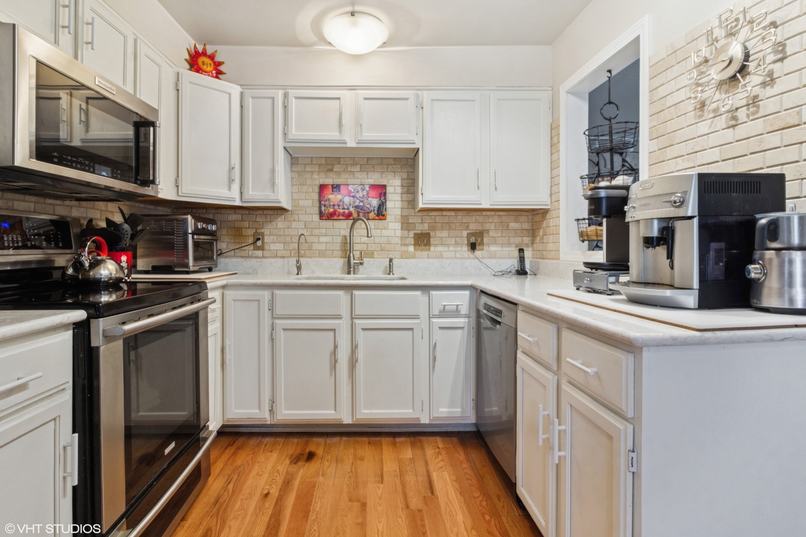 1642 Marquette Road Joliet, IL 60435 - Photo 6 of 20 Gallery Image 6