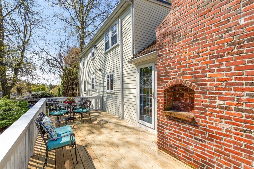 22 Crest Road Framingham, MA 01702 - Photo 32 of 38 Gallery Image 32
