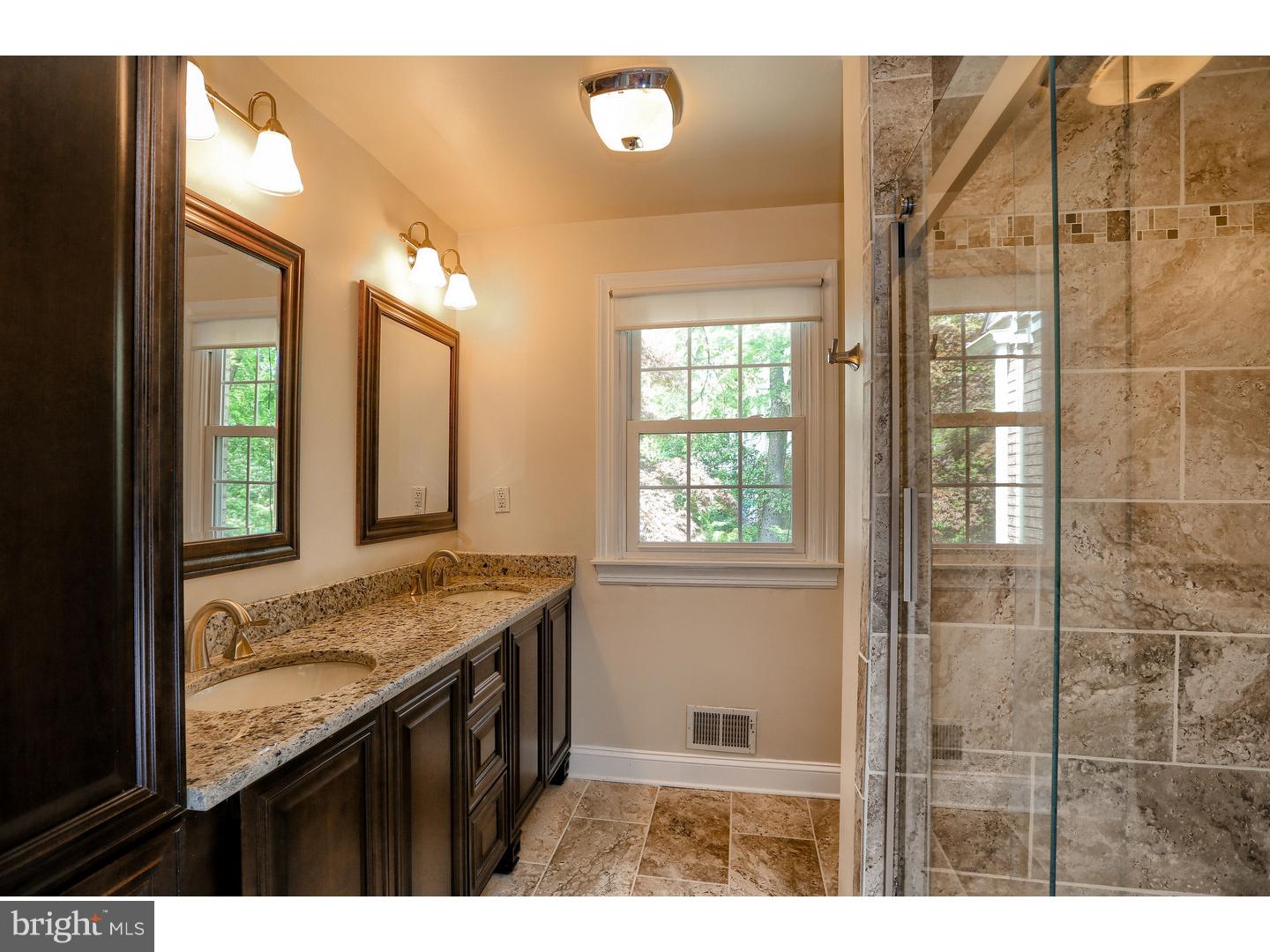 706 Hertford Road Wilmington, DE 19803 - Photo 11 of 20 Master Bathroom