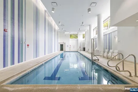 $699,000 | 310 Hudson Park, Unit 310, Edgewater, NJ 07020