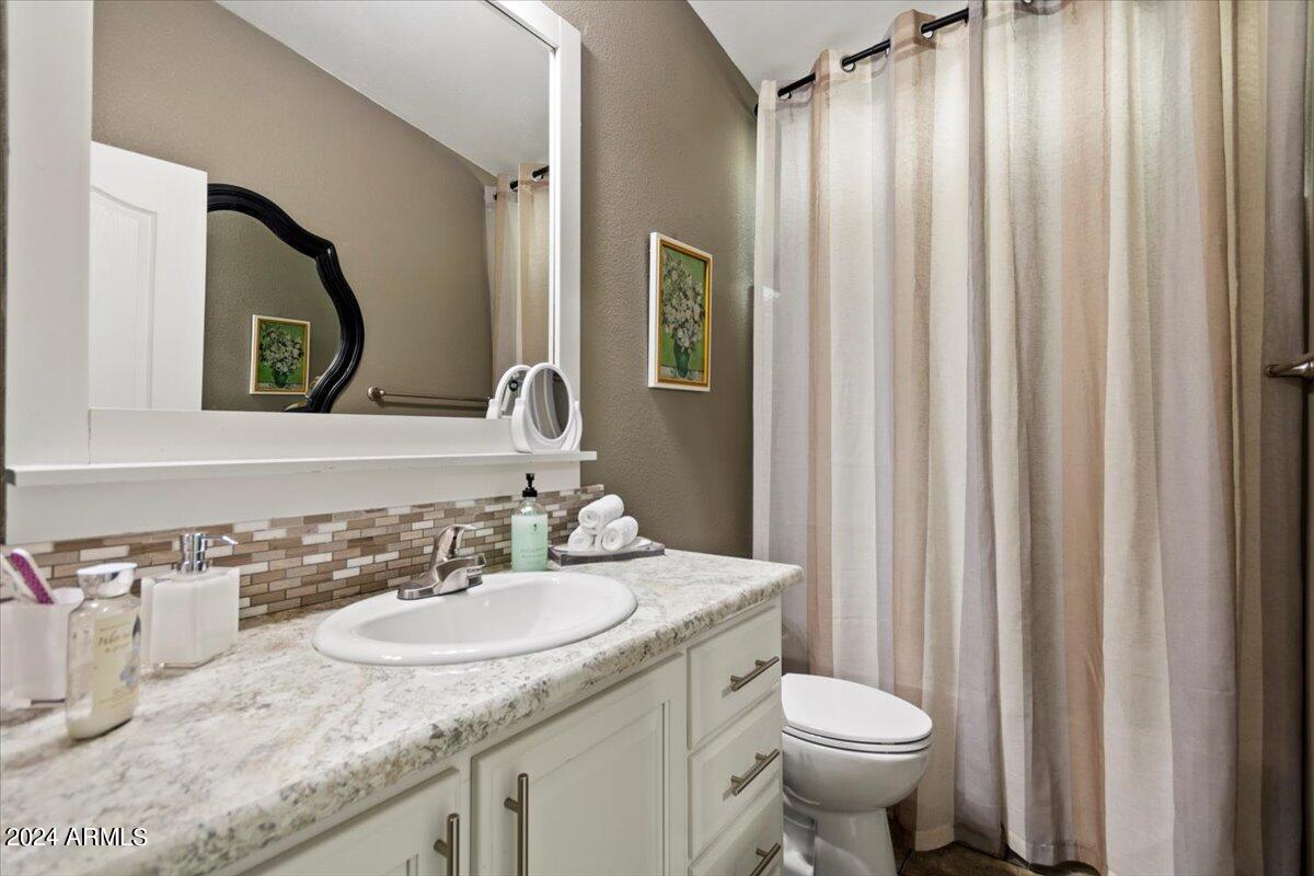 8865 East Baseline Road, Unit 749 Mesa, AZ 85209 - Photo 16 of 30 Hall Bathroom