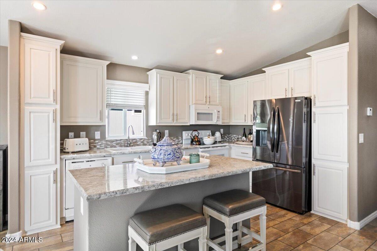 8865 East Baseline Road, Unit 749 Mesa, AZ 85209 - Photo 6 of 30 Kitchen