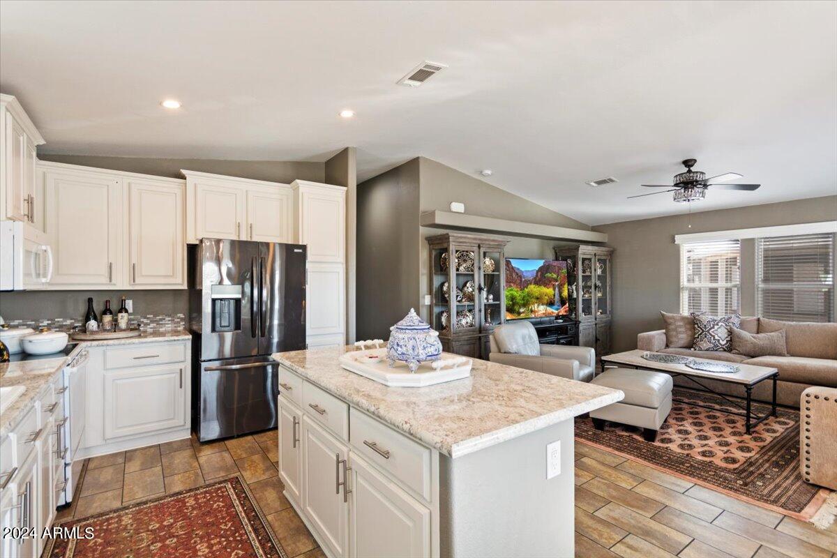 8865 East Baseline Road, Unit 749 Mesa, AZ 85209 - Photo 7 of 30 Kitchen