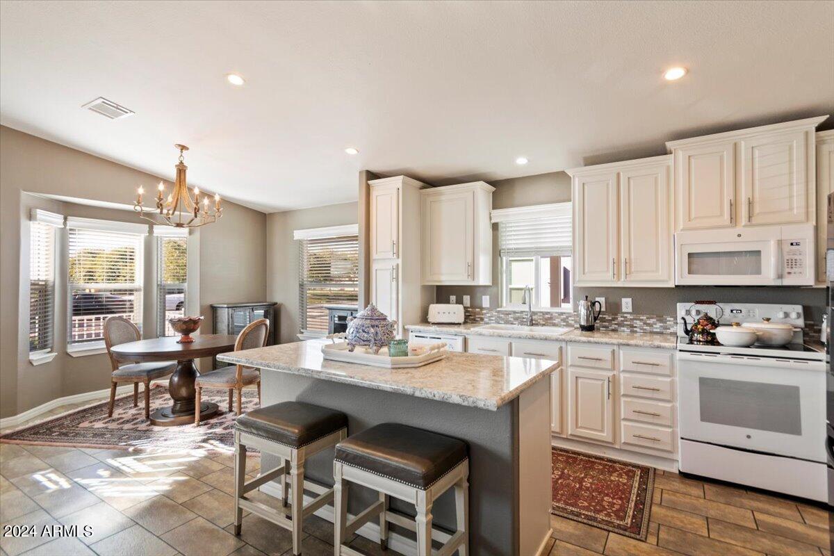 8865 East Baseline Road, Unit 749 Mesa, AZ 85209 - Photo 8 of 30 Kitchen