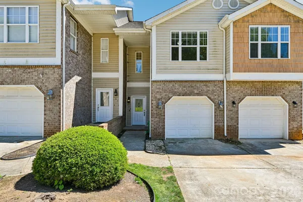$239,000 | 109 Sherman Oaks, Mooresville, NC 28115