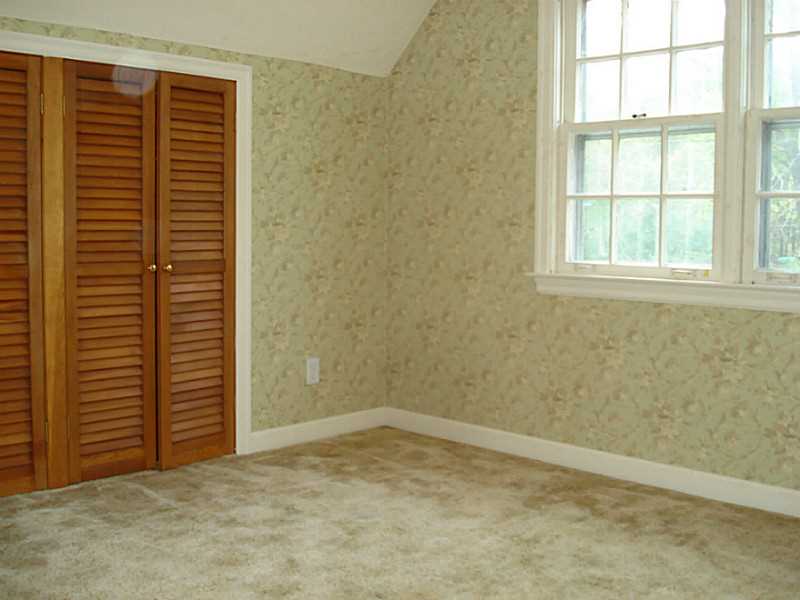 264 Log Road Smithfield, RI 02917 - Photo 10 of 14 Bedroom.