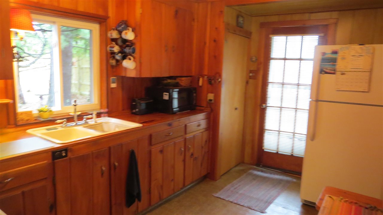 8173 Clam Lake Road Bellaire, MI 49615 - Photo 10 of 32 1846013-9.JPG