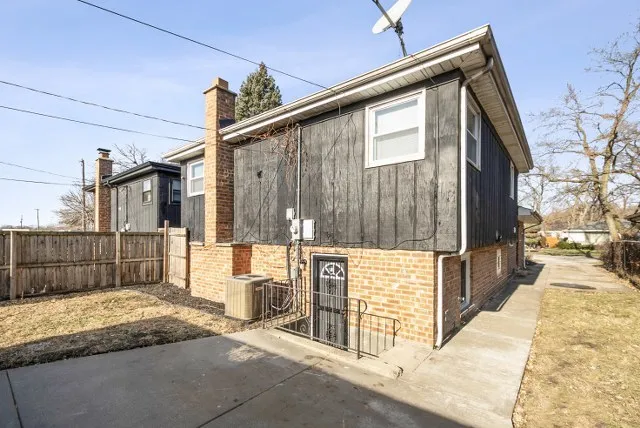 $284,900 | 505 146th Street, Dolton, IL 60419