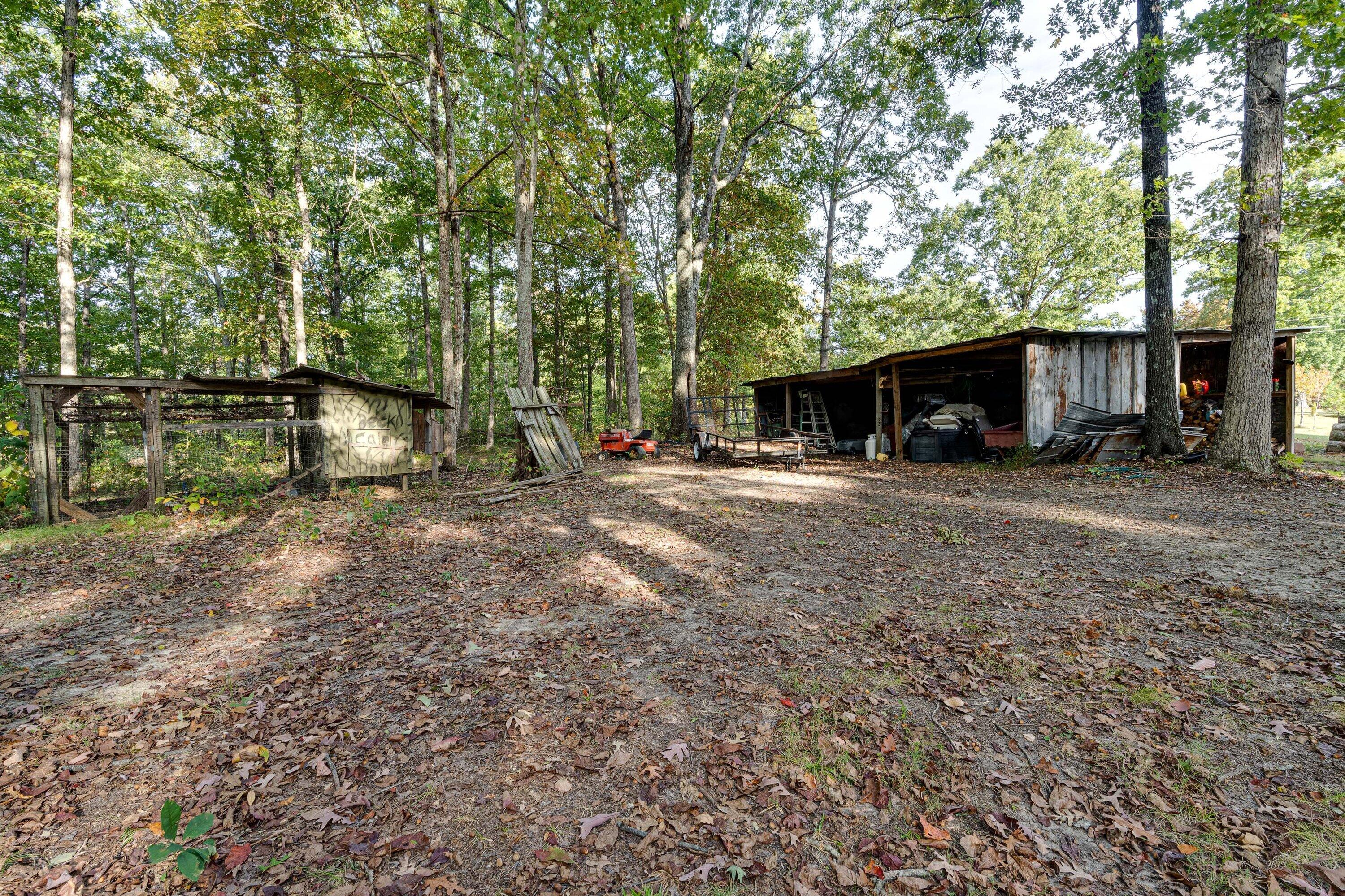 395 Davis Cemetery Road Dunlap, TN 37327 - Photo 32 of 38 395 Davis Cemetery-32