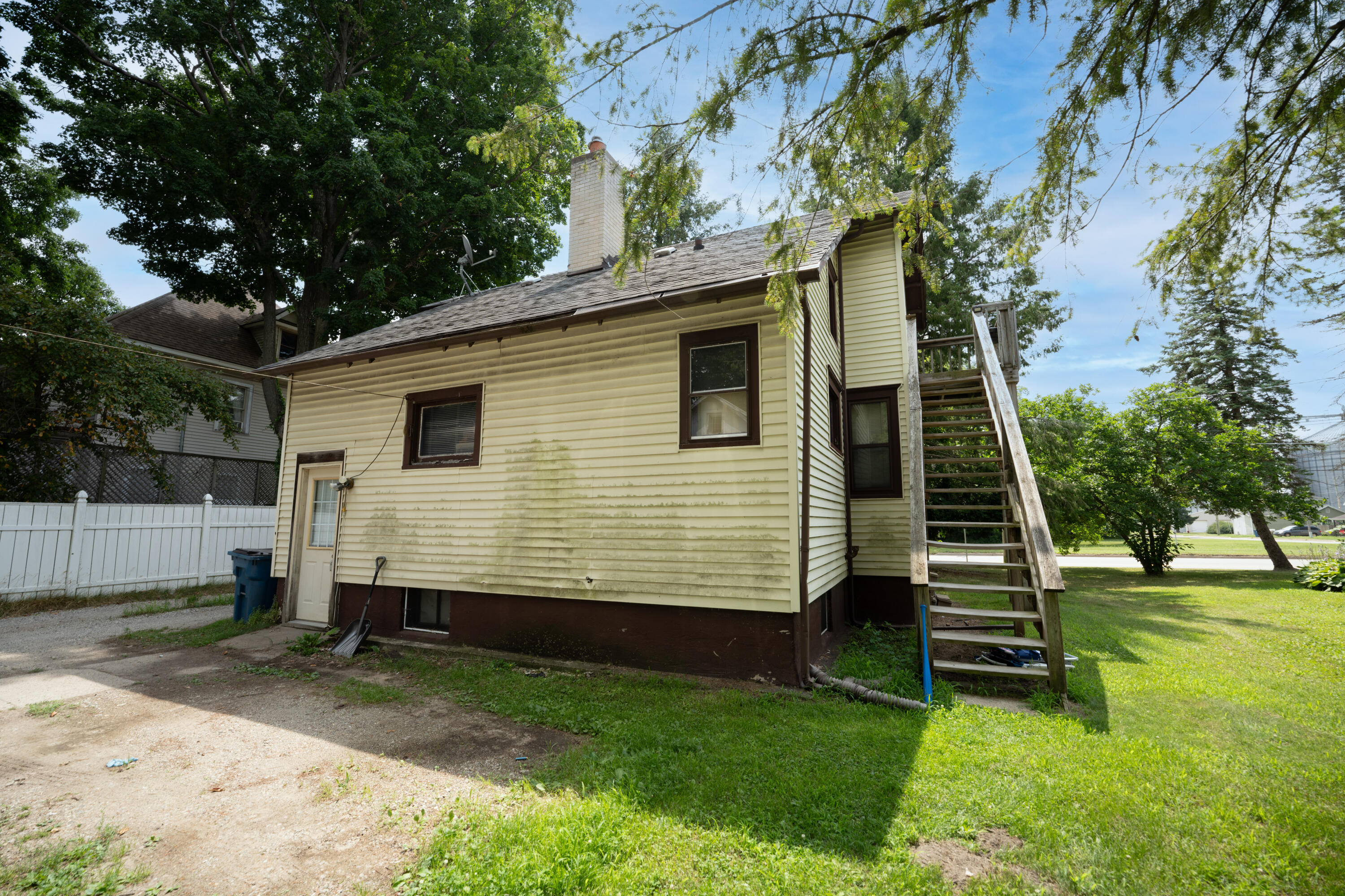 203 East Delaware Street Decatur, MI 49045 - Photo 4 of 14 DSC02146-Edit-4