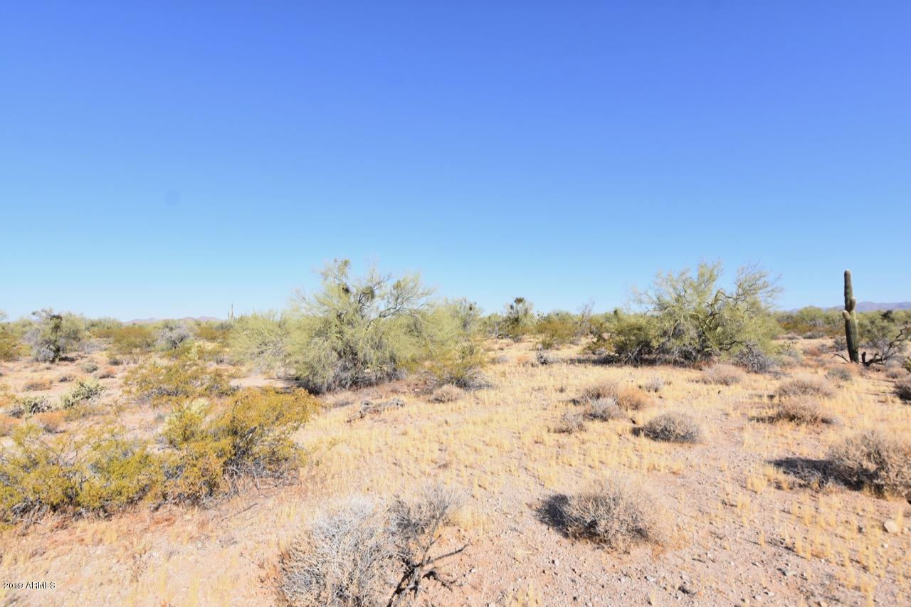 40-acres Coyote Wells Road Yucca, AZ 86438 - Photo 5 of 18 Coyote Wells Rd - 4