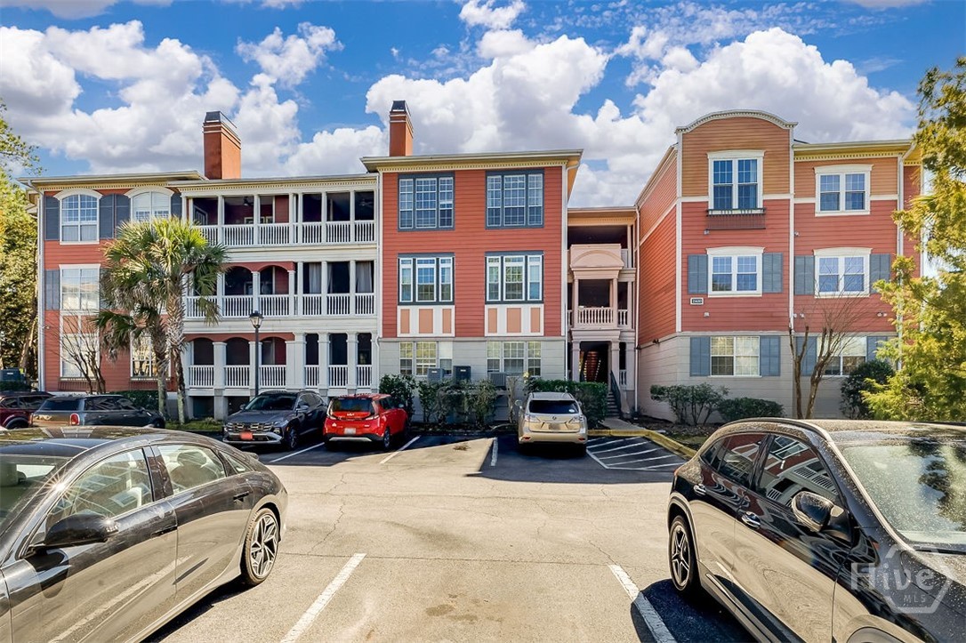 2424 Whitemarsh Way, Unit 2424 Savannah, GA 31410 - Photo 3 of 43