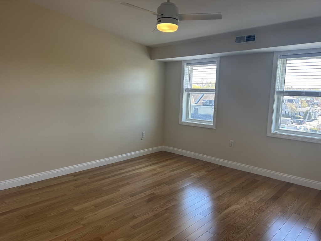 141 Chestnut Street, Unit 301 Needham, MA 02492 - Photo 5 of 7
