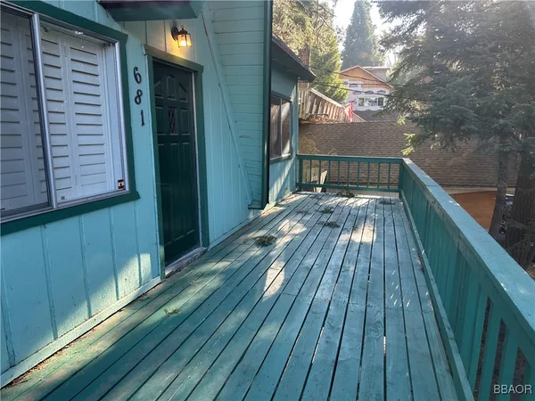 $369,000 | 681 Club House Drive, Twin Peaks, CA 92391