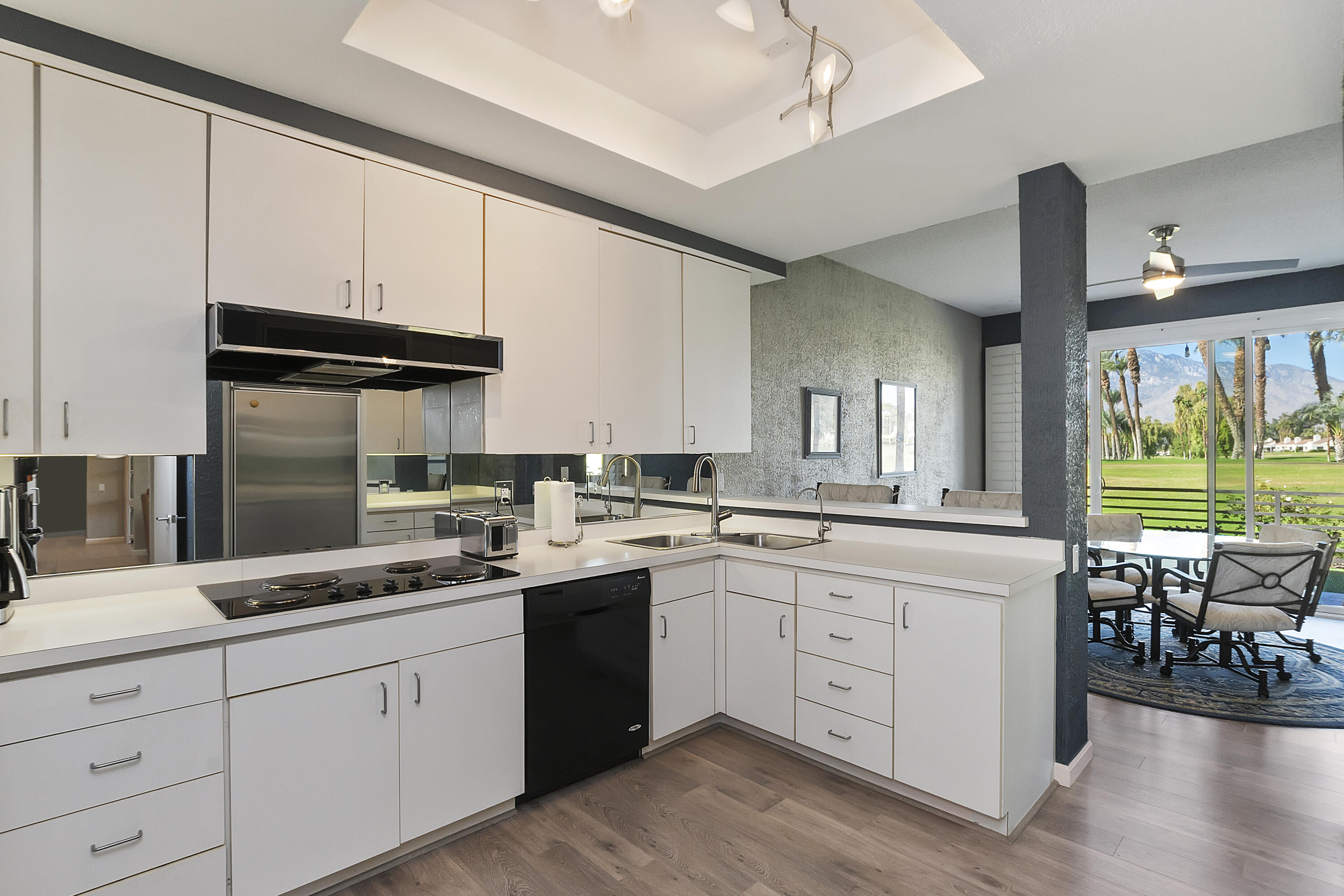 843 Inverness Drive Rancho Mirage, CA 92270 - Photo 12 of 25 021_Kitchen