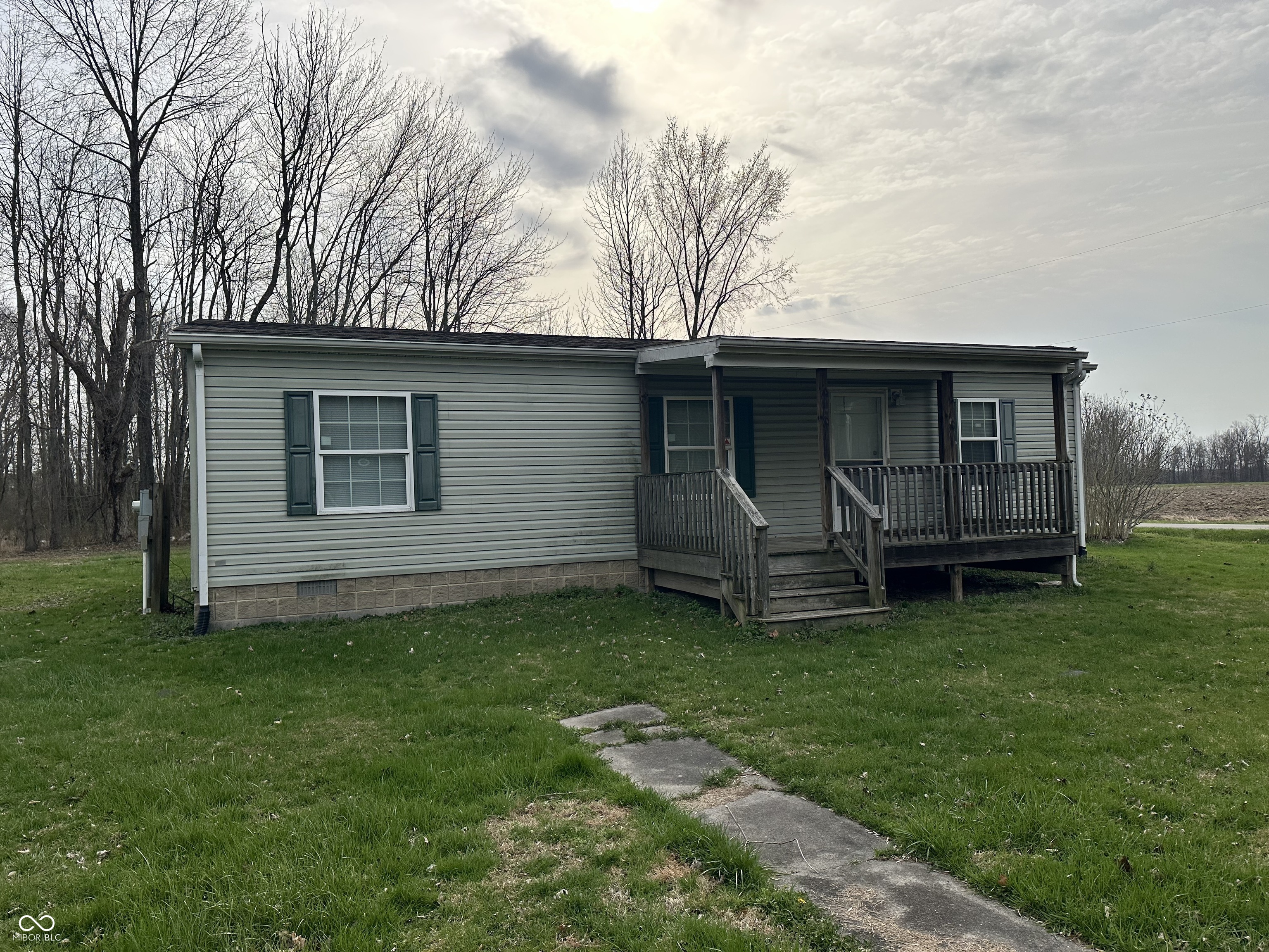 8730 South Byfield Street Commiskey, IN 47227 - Photo 2 of 16