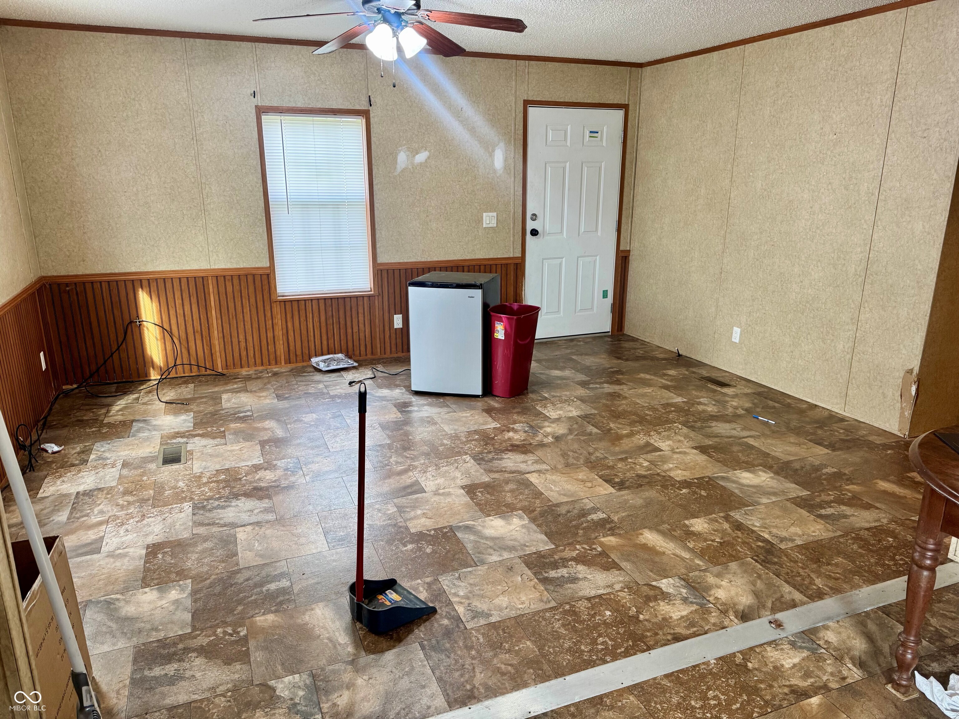 8730 South Byfield Street Commiskey, IN 47227 - Photo 7 of 16