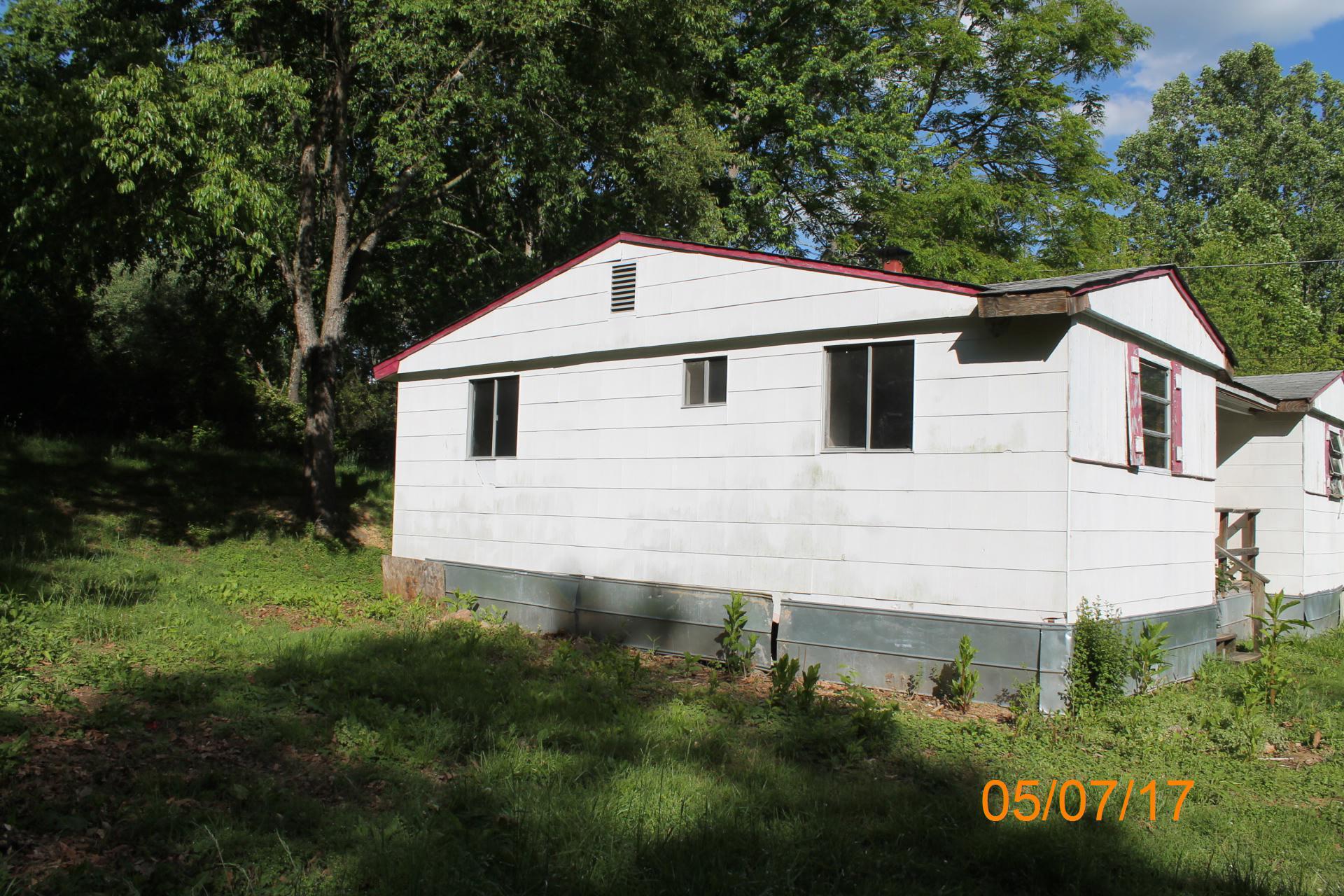 1218 Edgehill Road Montvale, VA 24122 - Photo 4 of 27 IMG_8151 dated