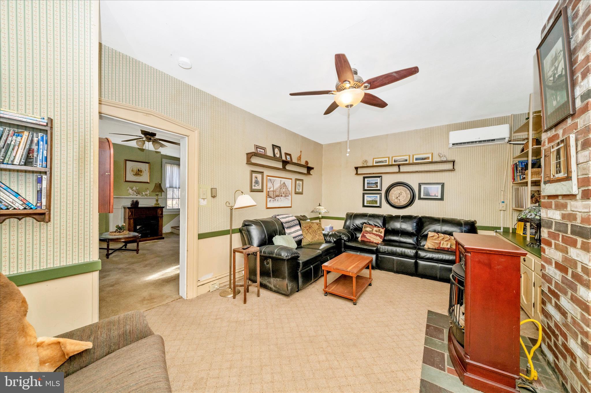 6710 Ford Road Frederick, MD 21702 - Photo 11 of 62 Family Room