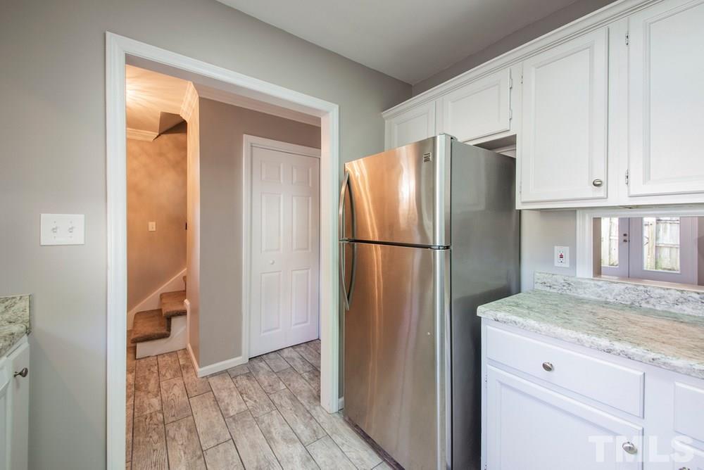 5622 Bridgetowne Way Raleigh, NC 27609 - Photo 16 of 30 Kitchen