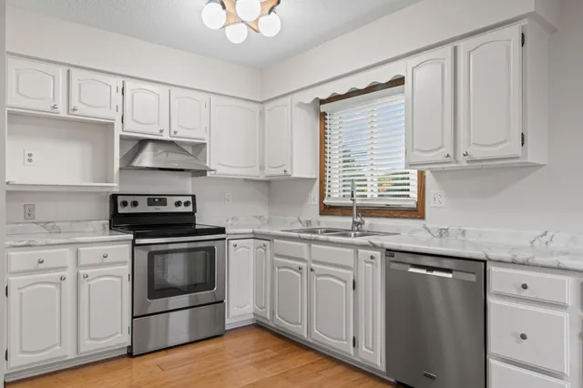 $349,900 | 4017 11th Avenue Northwest, Rochester, MN 55901