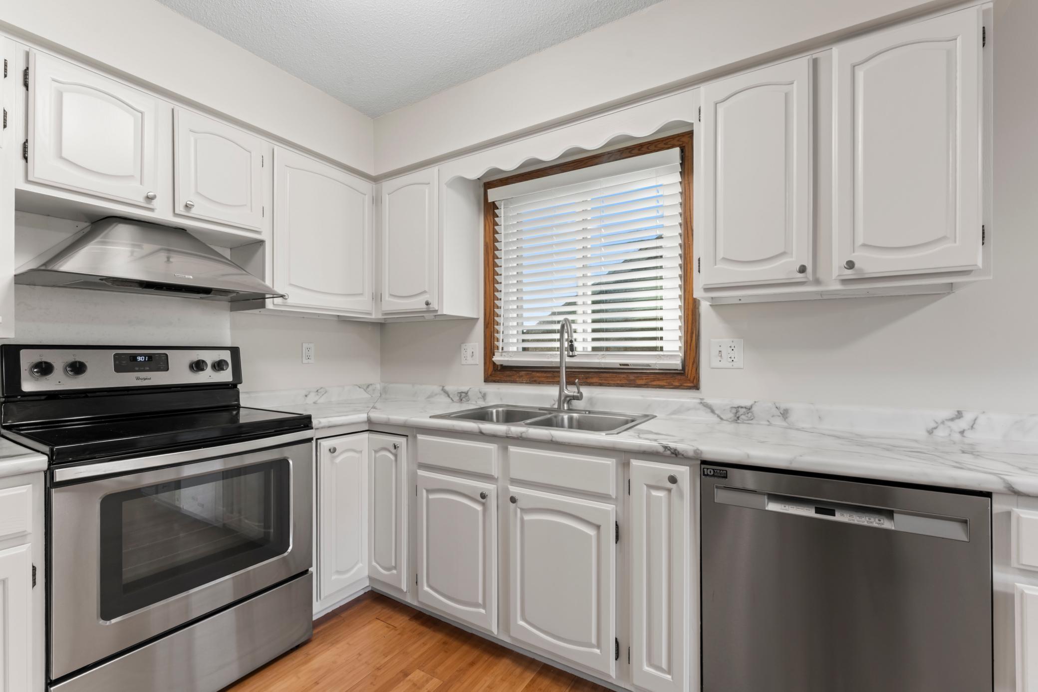 4017 11th Avenue Northwest Rochester, MN 55901 - Photo 16 of 37