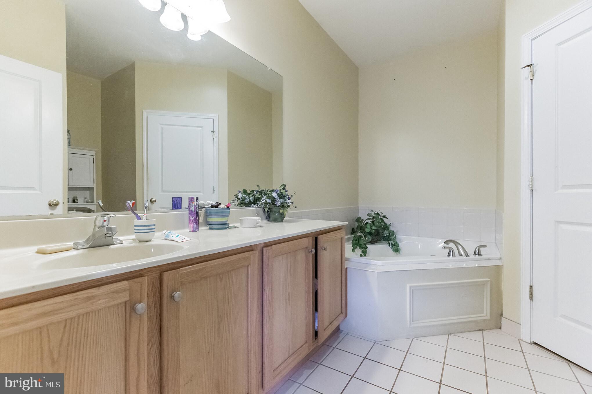 110 Raphael Court Williamstown, NJ 08094 - Photo 23 of 29 Gallery Image 23