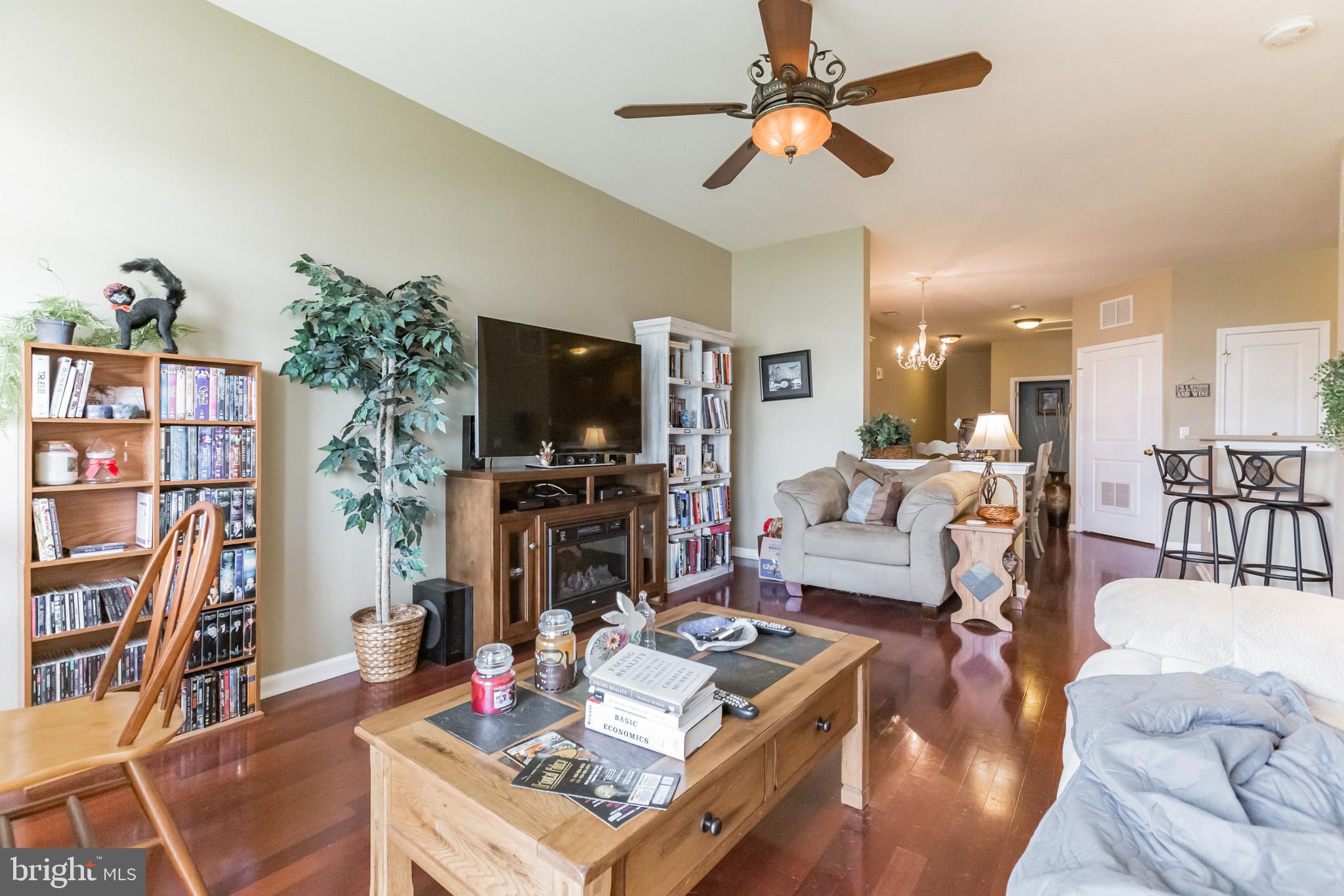 110 Raphael Court Williamstown, NJ 08094 - Photo 8 of 29 Gallery Image 8