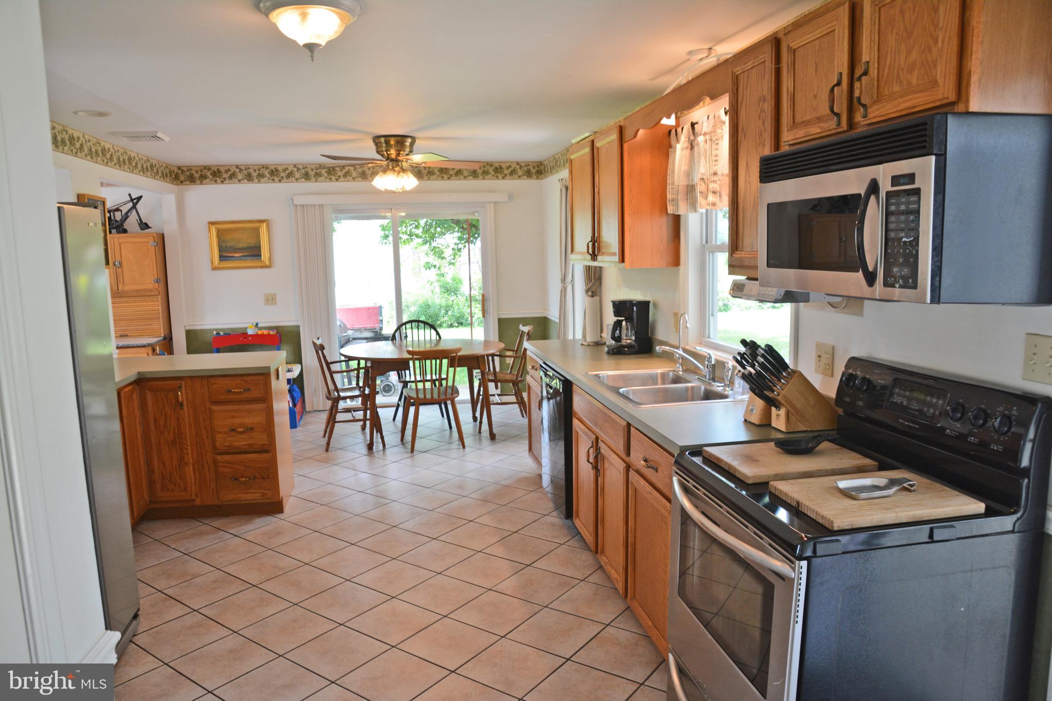 320 Lititz Road Manheim, PA 17545 - Photo 11 of 38